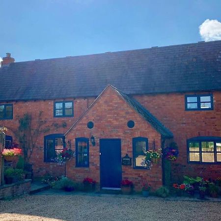 Catesby Barn Farm B&B 达文特里 外观 照片
